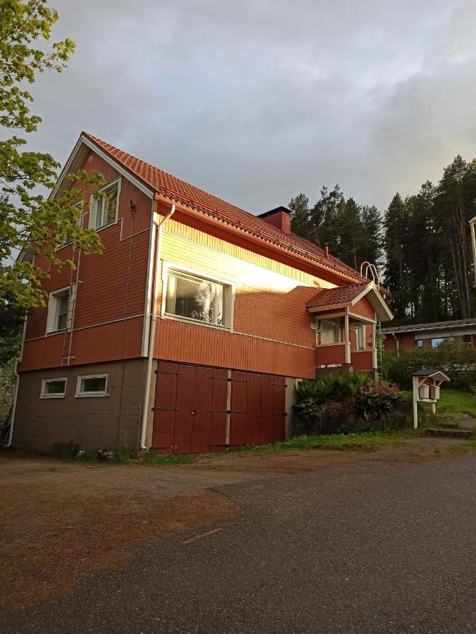 Kodit Tuulikinkatu S:t Michel Exteriör bild